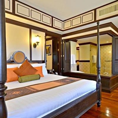 Hotel Wora Bura & HHQ